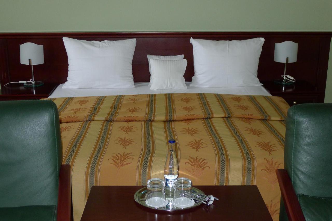 Hotel Hradna Brana Bratislava Oda fotoğraf