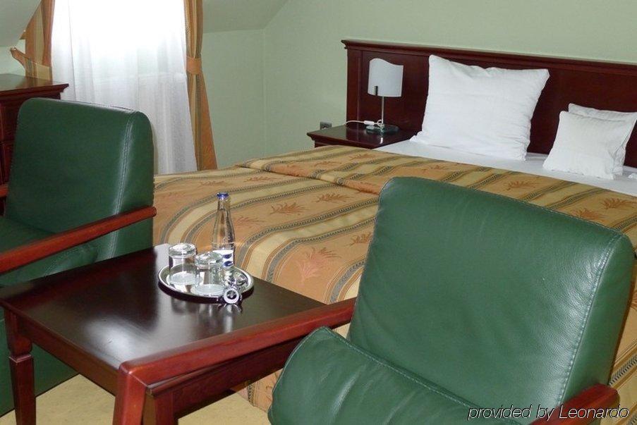 Hotel Hradna Brana Bratislava Oda fotoğraf